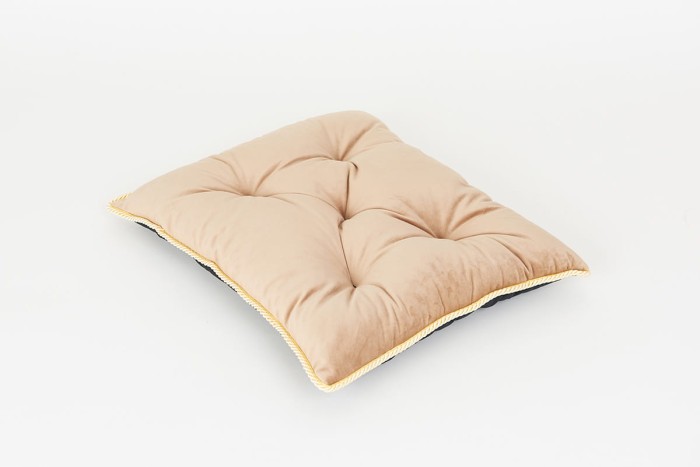 Poducha wystawowa Show Line (Carbonite).jpg